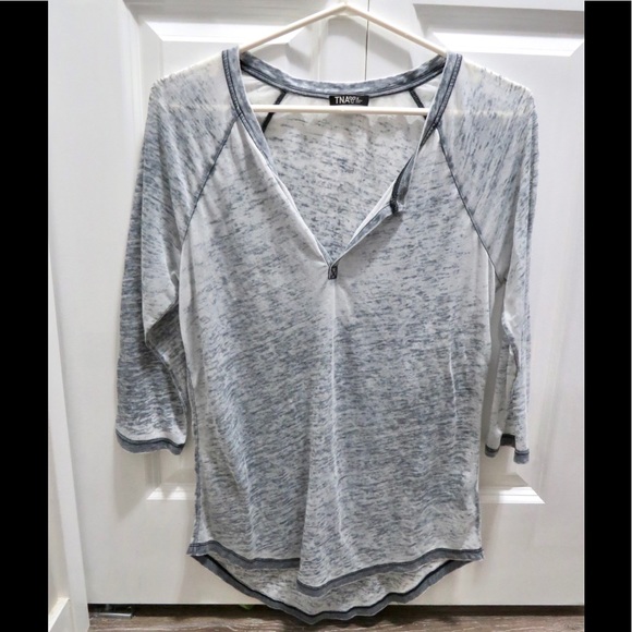 TNA light grey distressed 3/4 sleeve - Picture 1 of 2